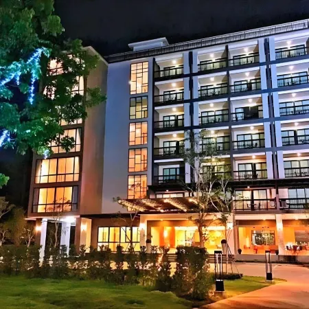 Wellness Chiang Mai Hotel Отели рядом с достопримечательностью «Дальневосточный университет»