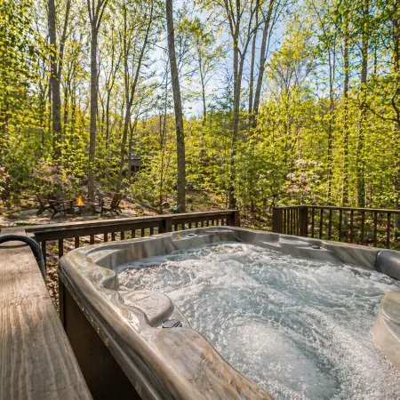 Creekside Cabin - Hot Tub, Firepit, Porch