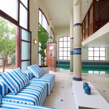 Ma Maison Downtown Villa N°8, Indoor Heated Pool