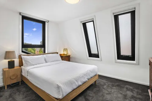 Comfortable 2 Bed Stay With Parking - 3-Star