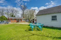 Walk to Beach! Lake Huron Getaway w/ Sunroom - Homestays