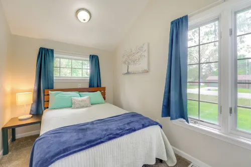 2 Mi to Lake Huron: Classic Home w/ Private Deck - Homestays