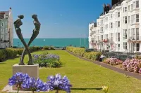 Hamptons Brighton - Pensions