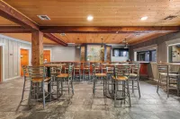 Shasta View Lodge - parking