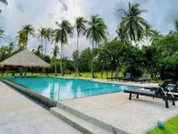 Club Mango Resort - Pools