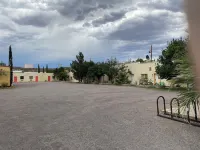 Charles Hotsprings
