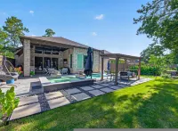 The Pineapple Oasis Pool And Spa Retreat - Homestays