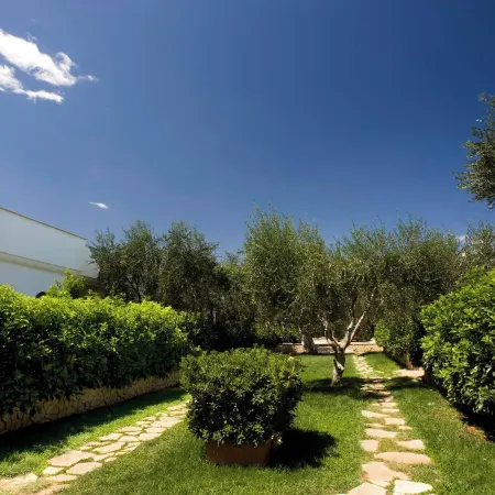 "saracena" Holiday Home with Private Beach and Swimming Pool