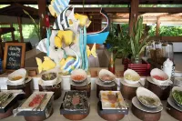 Fiyavalhu Resort Maldives - breakfast