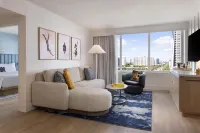 The Sunny Miami Sunny Isles Beach, Curio Collection by Hilton - New