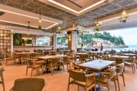 Plaza Hotel&SPA - breakfast