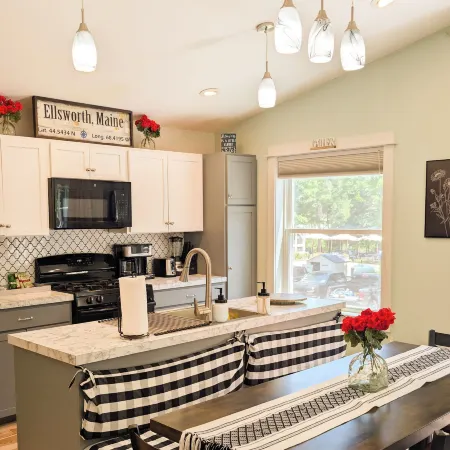 Riverview Ellsworth Apartment