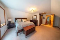 Dream Country Getaway 27 Acres in Conesus, NY! New Game Room! - Homestays
