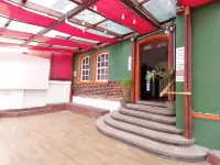 Hostal Piscis - Auberges de jeunesse