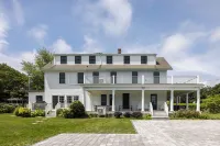 Entire House:14 Guests, 7 BRs, 10 Beds, 5 Full Baths, Outdoor Shower, Beach Gear - 3-Star