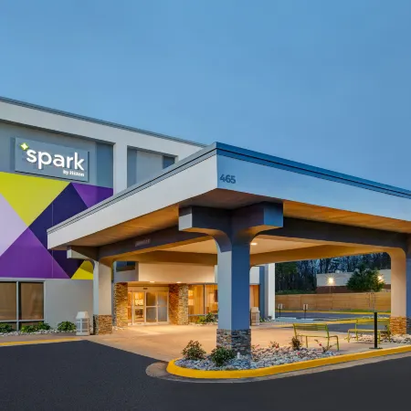 Spark by Hilton Jackson Ridgeland