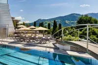 Four Points by Sheraton Panoramahaus Dornbirn - piscina