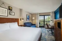 Four Points by Sheraton Greensboro Airport - Barer
