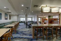 Fairfield Inn & Suites Hutchinson - 3-Star