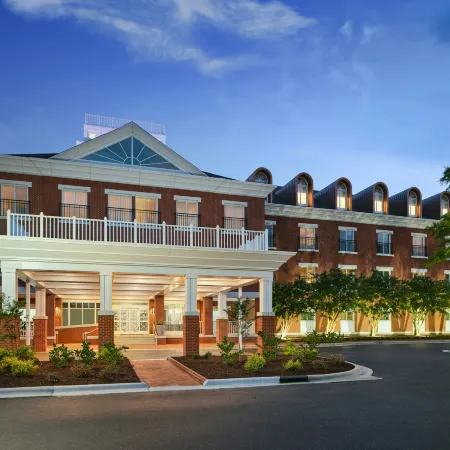 Tryon Riverfront Inn New Bern, Tapestry Collection by Hilton