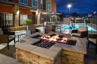 Residence Inn Visalia - Pools