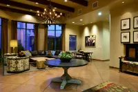 Lodge on the Desert - parking