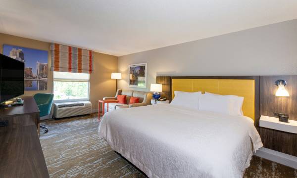 Hampton Inn & Suites Raleigh Cary Lenovo Center