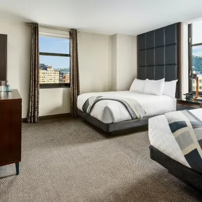 Joinery Hotel Pittsburgh, Curio Collection by Hilton Hotels near Fort Pitt Museum