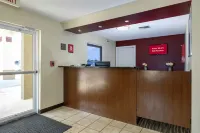 Red Roof Inn Defuniak Springs - Parkplatz
