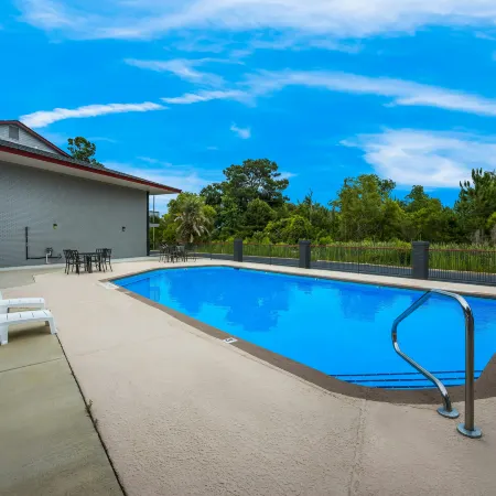 Red Roof Inn & Suites Thomasville