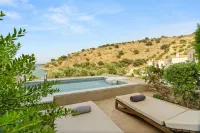100 Rizes Seaside Resort- Small Luxury Hotels of the World - С бассейном