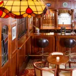 River Island Hotel - bar