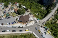 Tara Kanjon Hotel - Motel