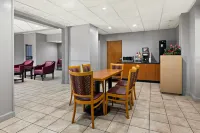 Red Roof Inn & Suites Monroe, NC - 2-Star