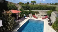 La Maison Jeroboam - Parkplatz