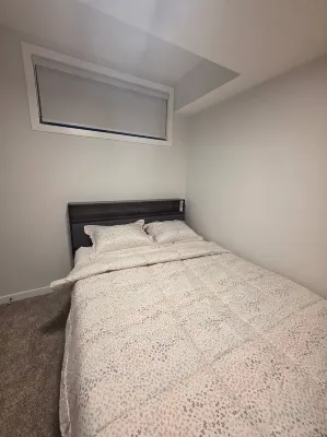 Charming 2-Bedroom House Rental in Calgary - Welcome to Homely Harbour! - 방갈로