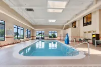 Spark by Hilton Paducah - Pool