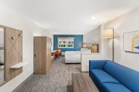Holiday Inn Express and Suites Portland East by IHG - 3-Star