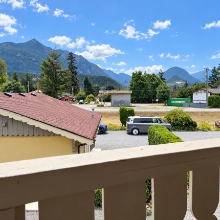 Richca Chalets Resort