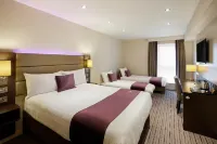 Premier Inn Slough Central South - parking