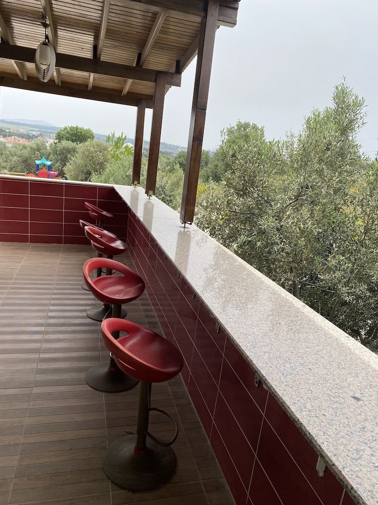 Gunes Yonu Otel (Güneş Yönü Omay Otel)