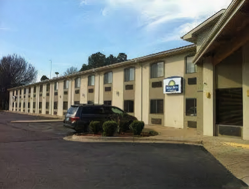 Days Inn & Suites by Wyndham Brinkley