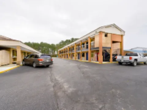 OYO Hotel Williamston Hoteles en Williamston