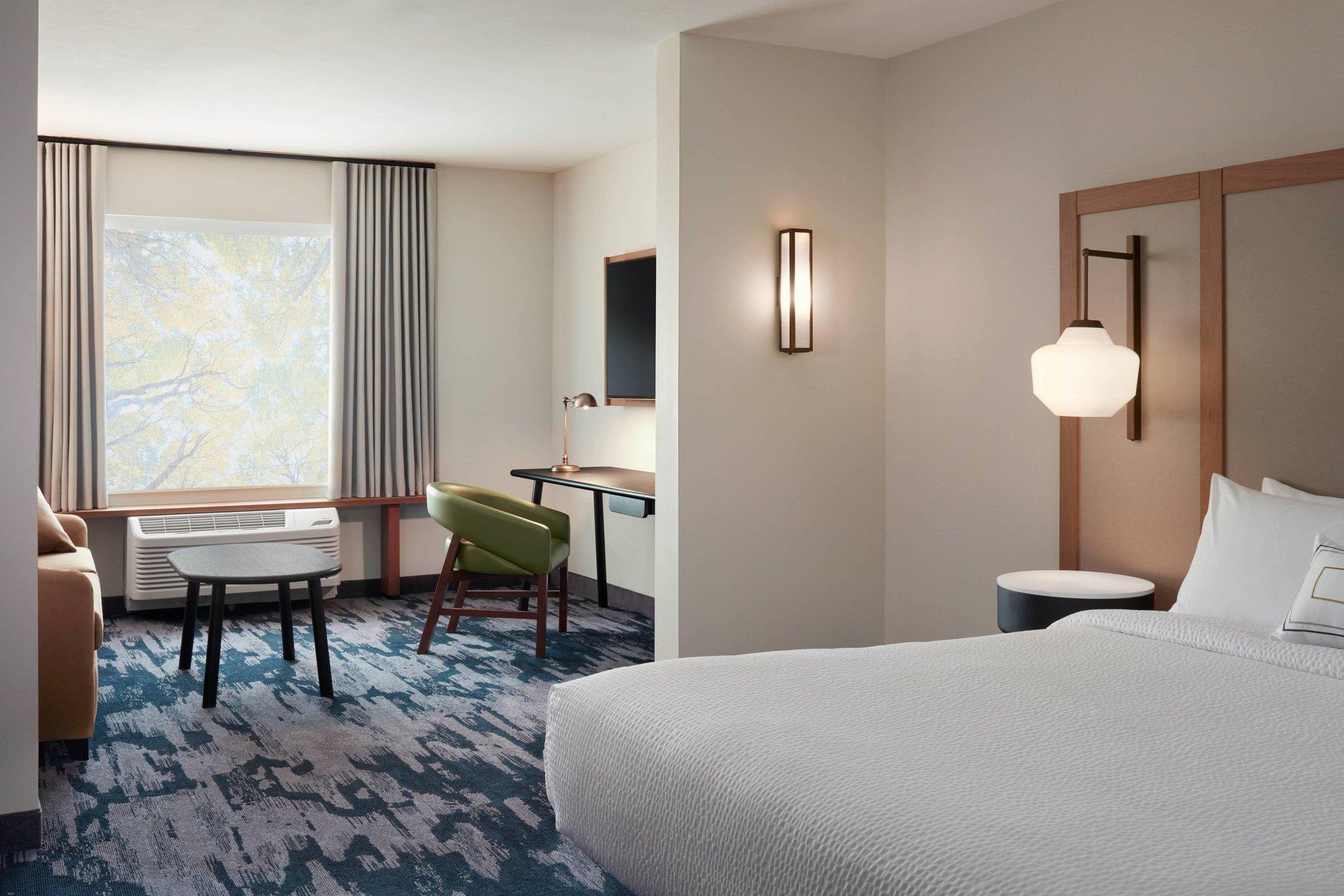 Fairfield Inn & Suites by Marriott Dallas Love Field