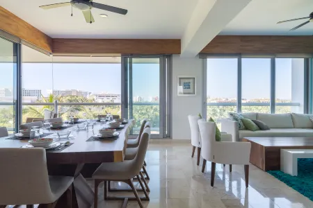 Apartment for 7 People Pool, Golf Acces to Vidanta Attractions Grand Mayan Level