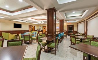 Holiday Inn Express & Suites Pharr