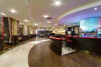 Crowne Plaza - Minsk, an IHG Hotel - ที่มีบาร์
