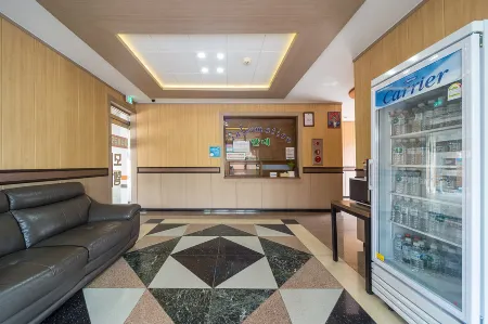 Jeongeup Elize Palace Отели в г. Чонып