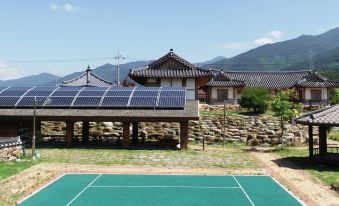 Gurye Hyojangsu Hanok Stay