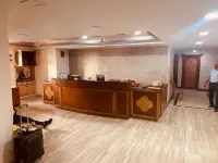 拉傑什裡飯店